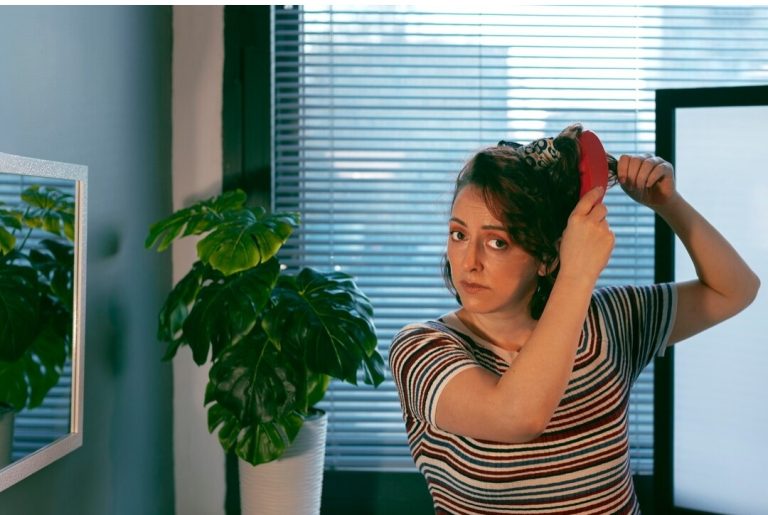 How Daily Habits Affect Hair and Scalp Health