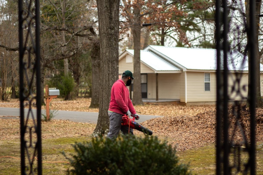 9 Essential Garden Jobs To Do Before Winter
